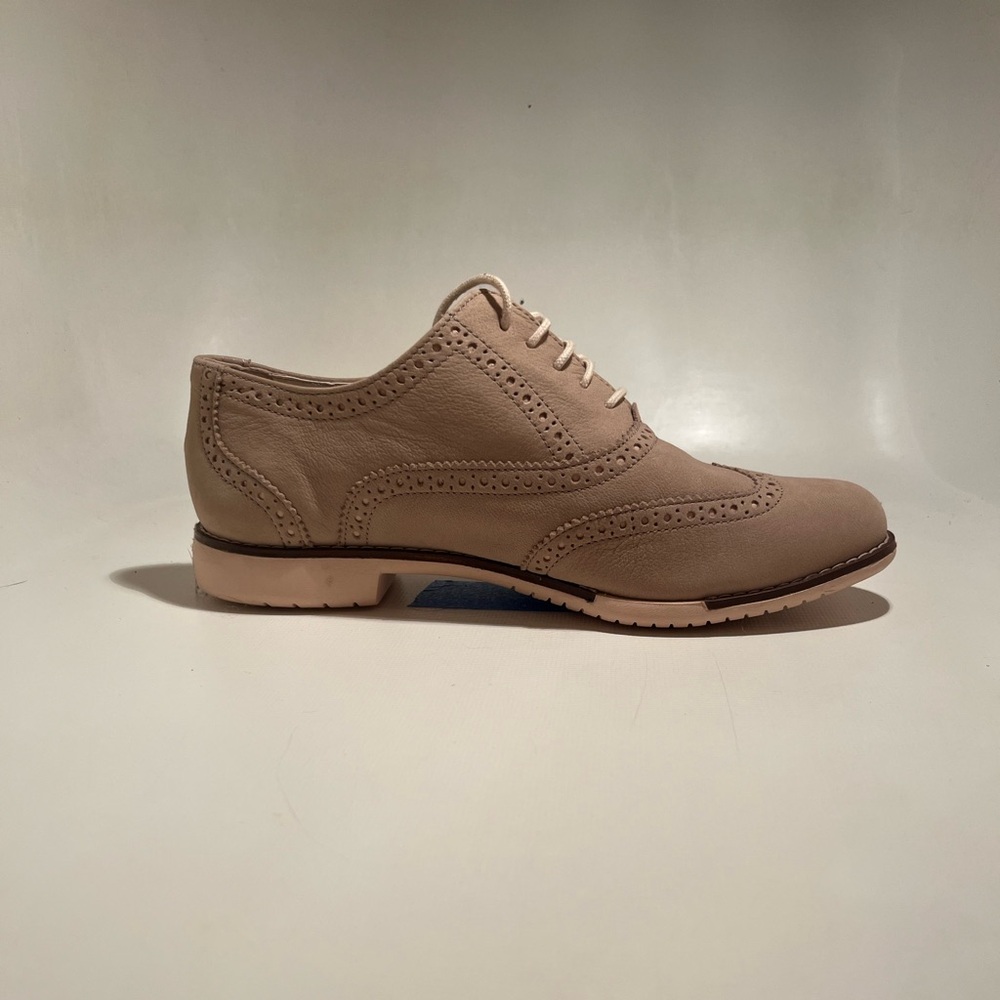 Cole Haan pink leather dress shoes for women/girls